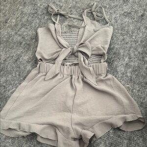 SHEIN Light Gray Kids Romper